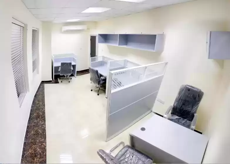 商业的 就绪物业 楼/楼 办公室  出租 在 萨德 , 多哈 #9111 - 1  image 